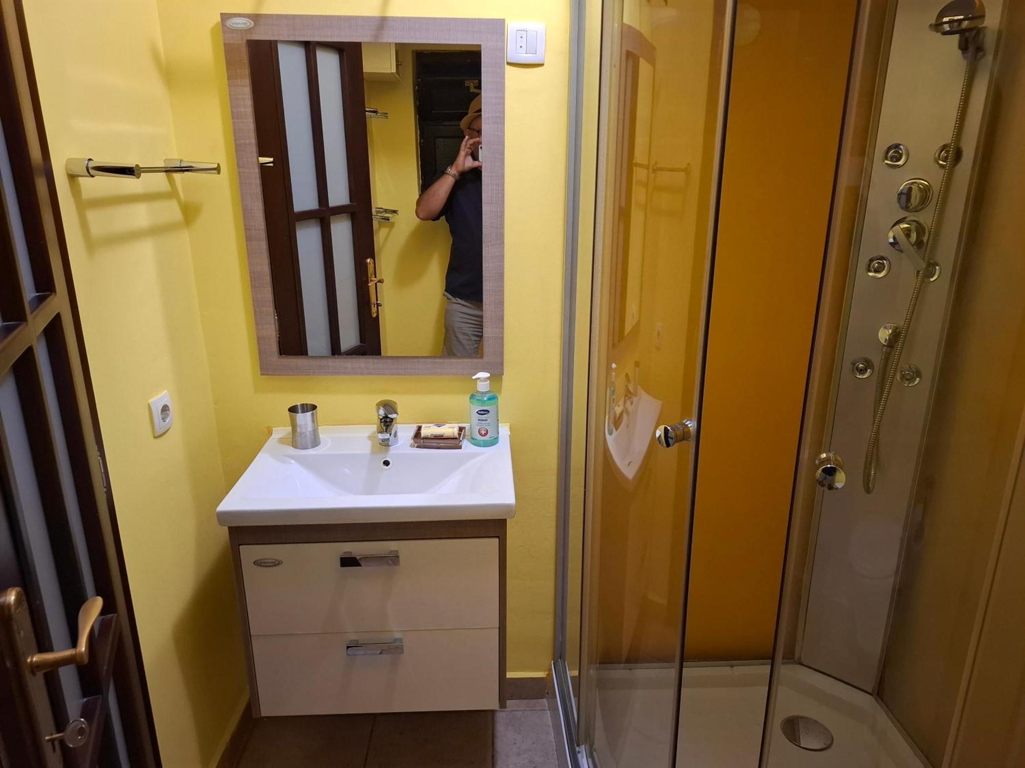 Sole Apartments Котор Екстериор снимка